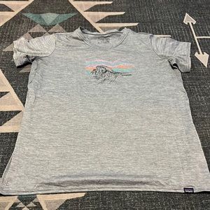 Patagonia tee